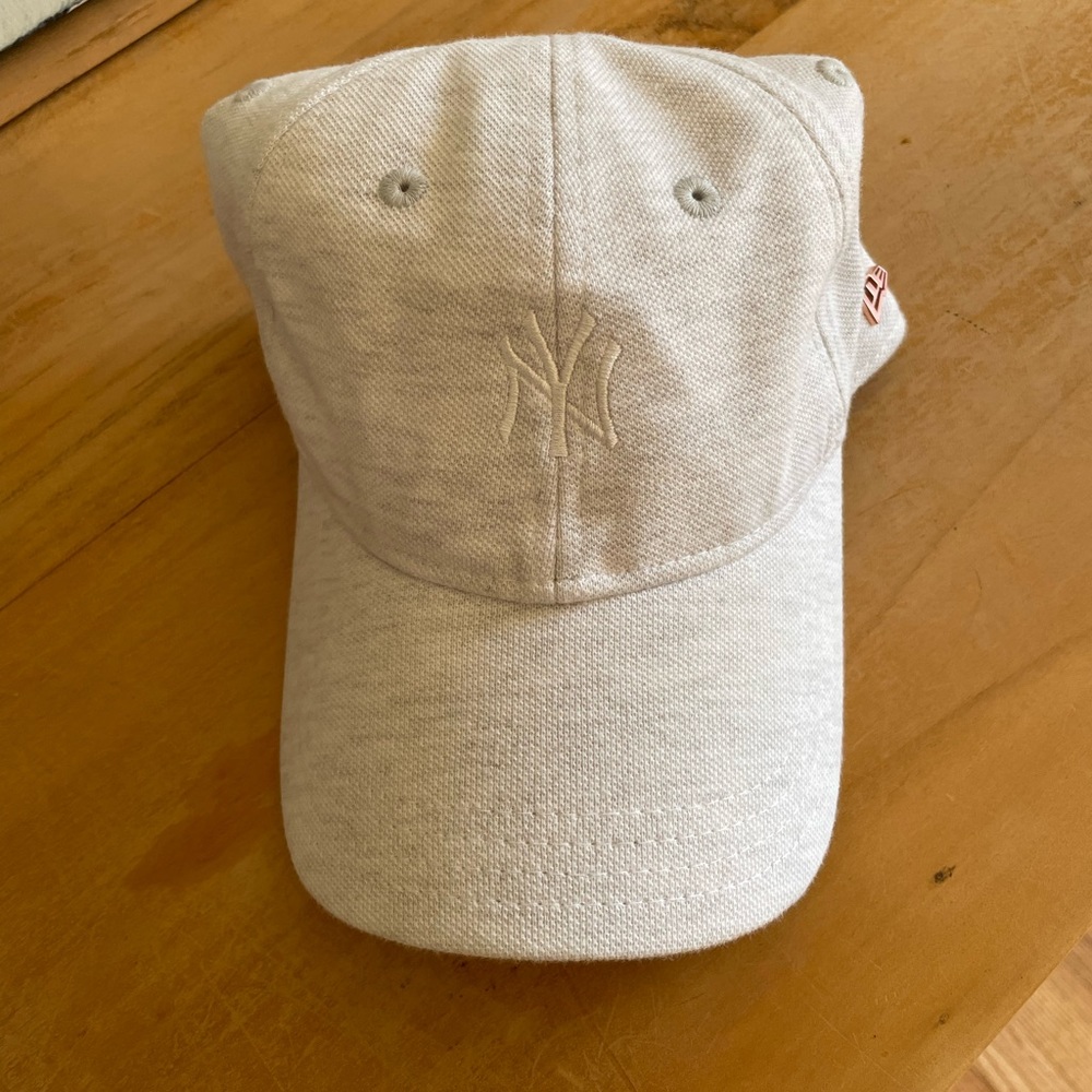 New era NY Yankees limited edition hat